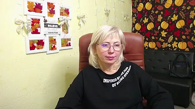 LaurenWishy's cam snapshot