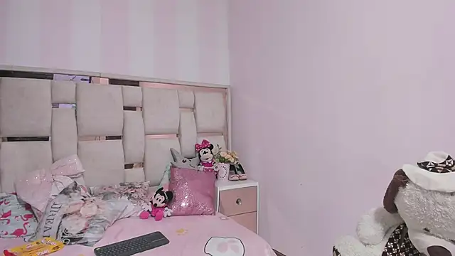 MiaKahali's cam snapshot