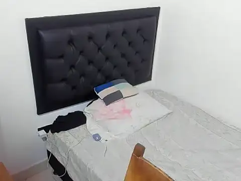 kevinkewman live sex cam