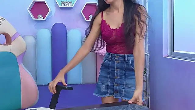 KateSkinny's cam snapshot