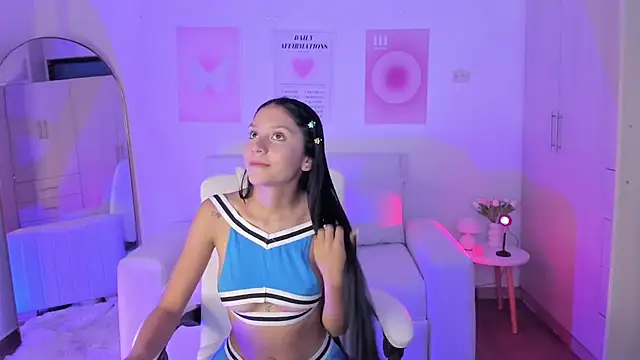 KAHTY_JONES_'s cam snapshot