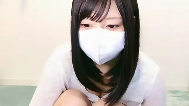 YUTSU_KI live sex cam