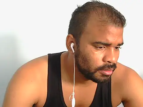 YOX22's cam snapshot