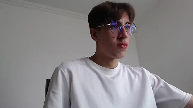 Dio__morningstar's cam snapshot