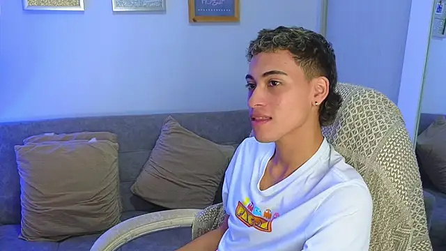 yulian_vasquez's cam snapshot