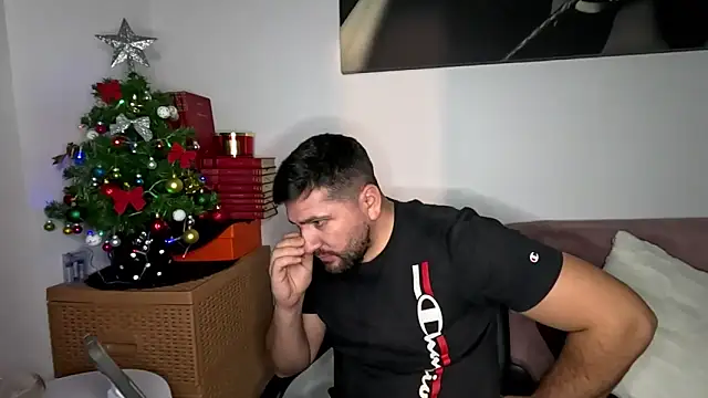 Gold_Alpha_Boy's cam snapshot