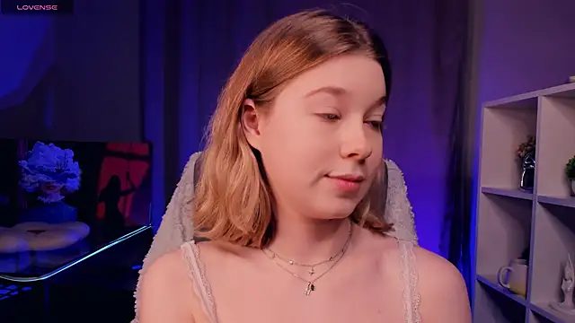 NicoletteTegeler live sex cam