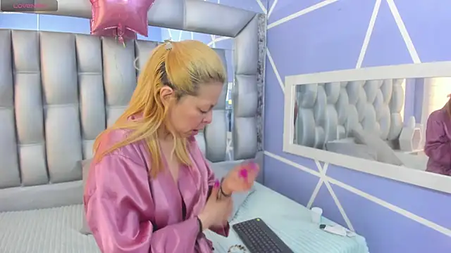 sophia_ny live sex cam