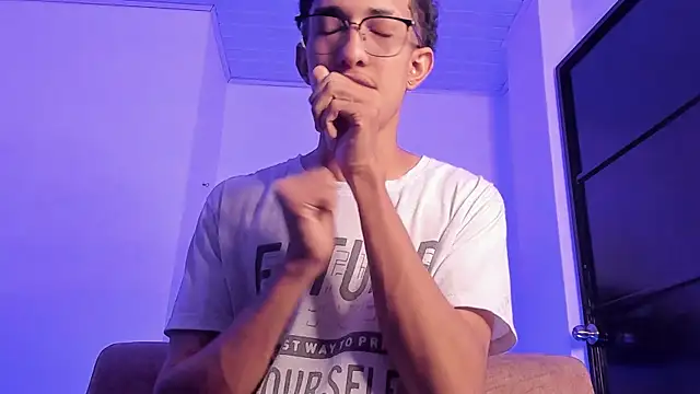 Cj_davis_'s cam snapshot