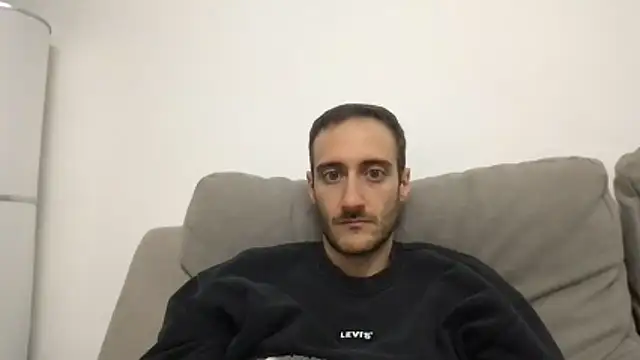 LukaShyGuy's cam snapshot