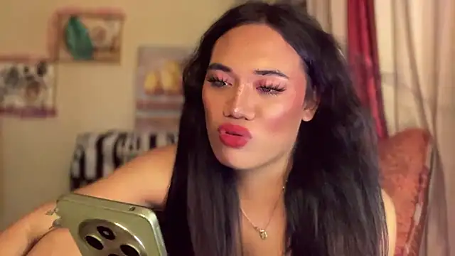 untouchable_mia's cam snapshot