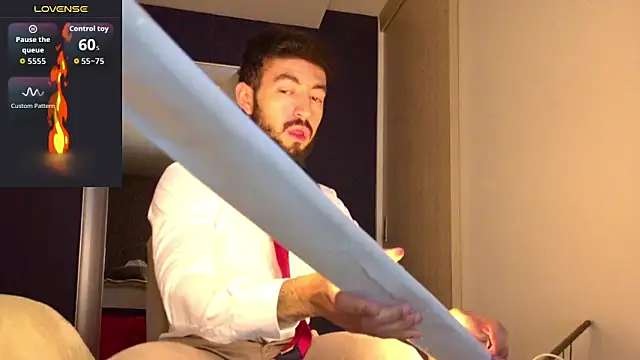 MarkWalker__'s cam snapshot