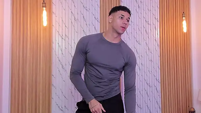 thomas_walker0's cam snapshot