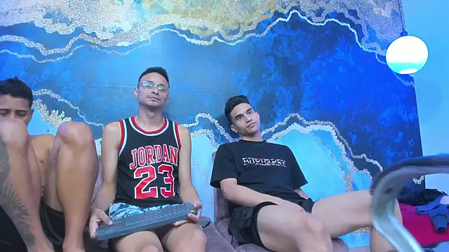 Juicy_Creww's cam snapshot