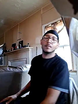 ThrowedWorldWide's cam snapshot