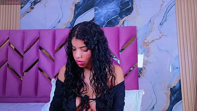 hotiergirl's cam snapshot