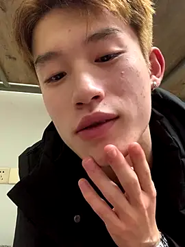 KK-cuteboy's cam snapshot