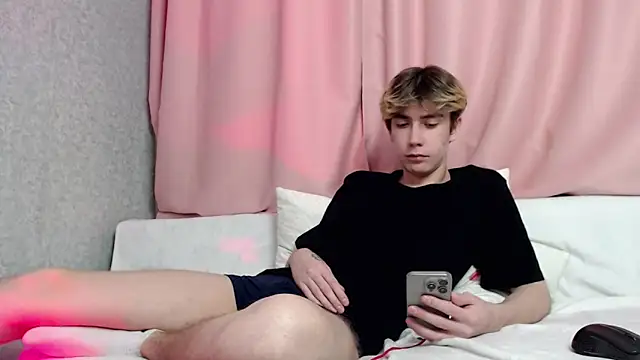 Harvey_foster's cam snapshot