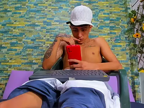 naughty_boy_Maicoll's cam snapshot