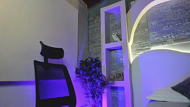 Valentino_moretti's cam snapshot