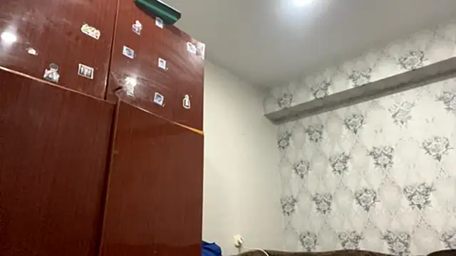 DebbiGoodknight's cam snapshot