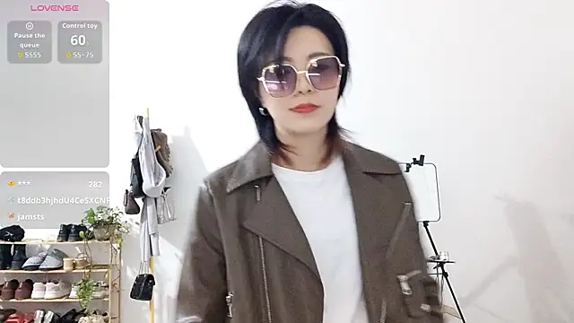 adele8731's cam snapshot