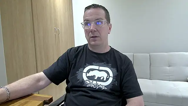 BrettJ81's cam snapshot