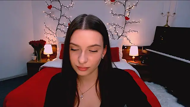 charming_berry's cam snapshot