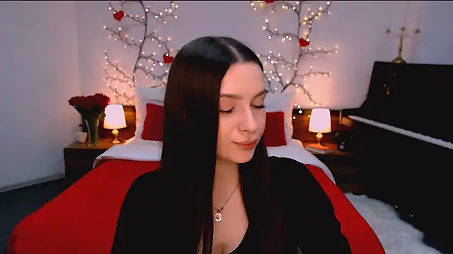 charming_berry's cam snapshot