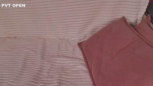 hlopushkahouse live sex cam