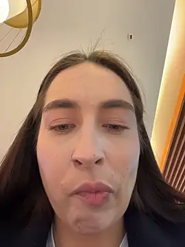 Holly_Play live sex cam