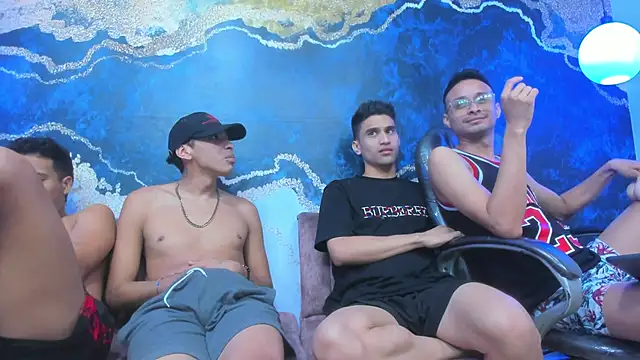 Juicy_Creww live sex cam