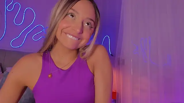 Sofly_s live sex cam