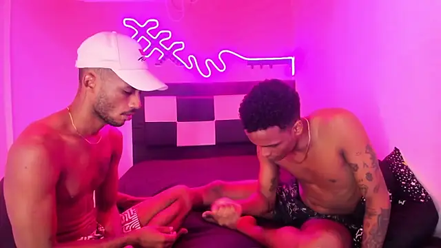 Black_Guys_Pervert_ live sex cam