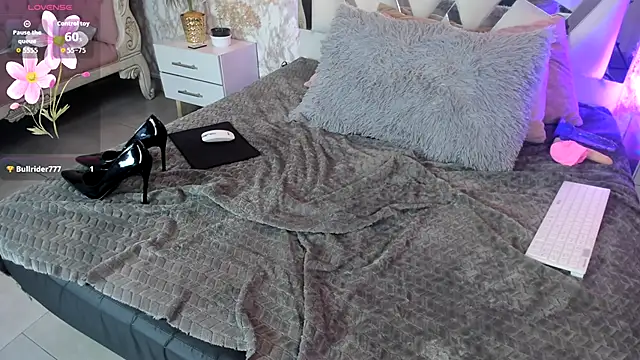 Mysterius_Woman's cam snapshot