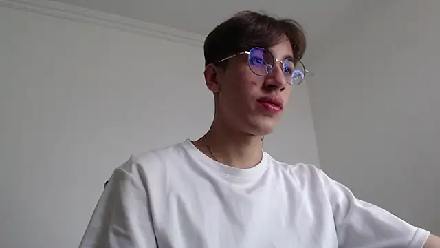 Dio__morningstar's cam snapshot