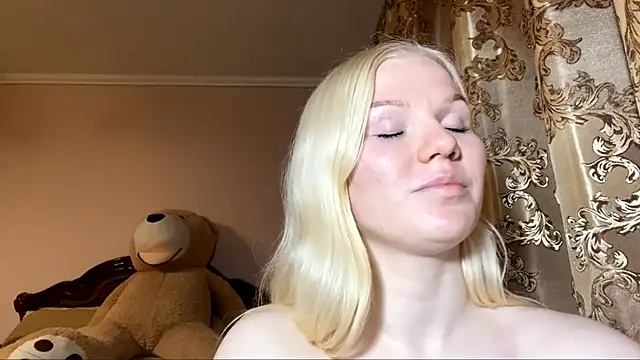 LynellMahe's cam snapshot