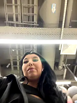 Tisha_Busty live sex cam