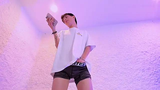 alexandersawyer live sex cam