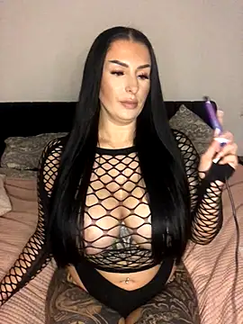 Mia-Bremer live sex cam