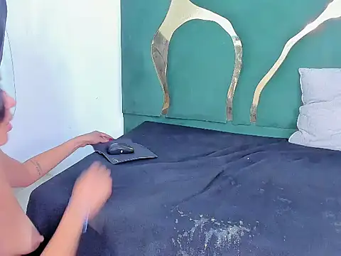 DaylesAndHarry's cam snapshot