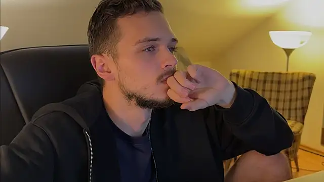 naked_psy's cam snapshot