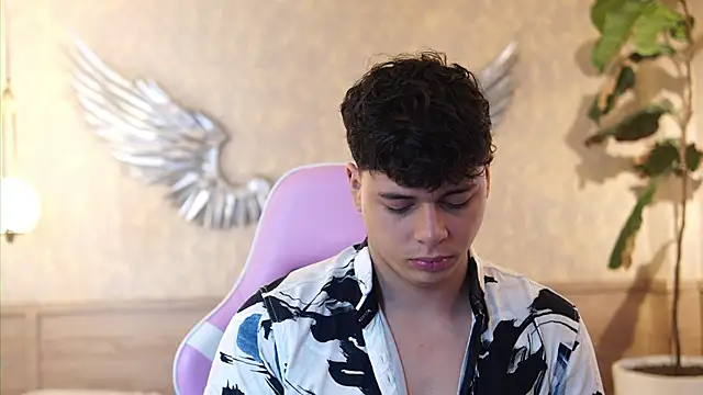 Ethan_occonor's cam snapshot