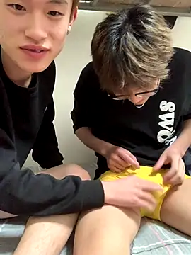 KK-cuteboy's cam snapshot