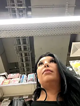 Tisha_Busty live sex cam