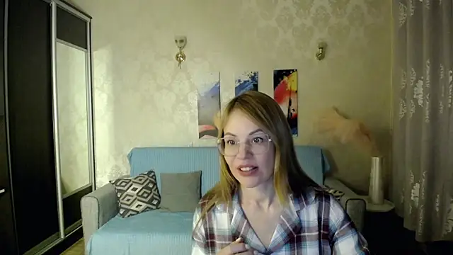 shy_hot_cat's cam snapshot