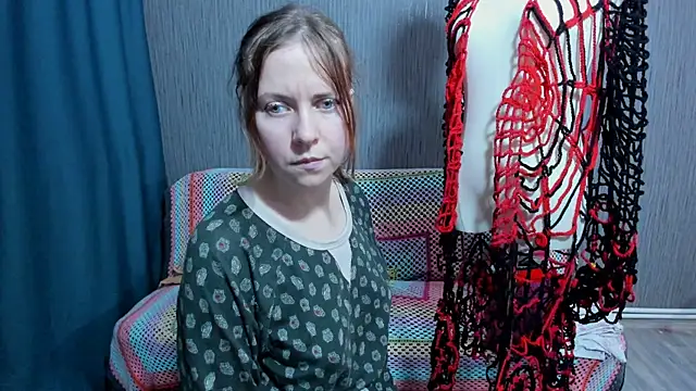 pa1e_pr1ncess's cam snapshot