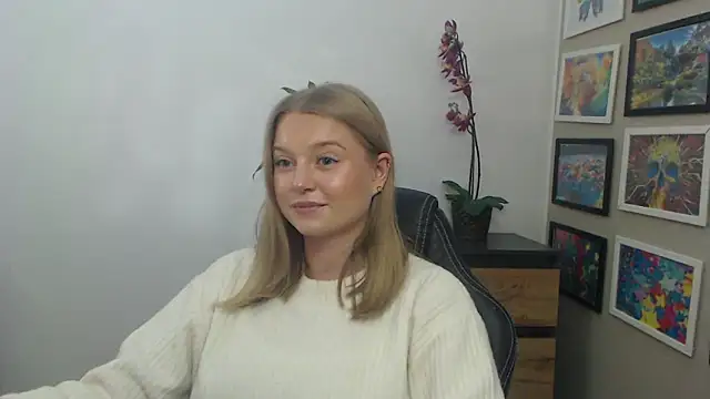 Mysteryerica's cam snapshot