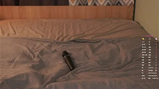 CruzMensch's cam snapshot