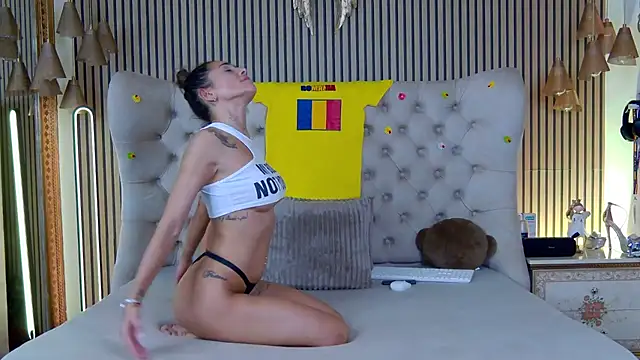 PlayfulShow live sex cam